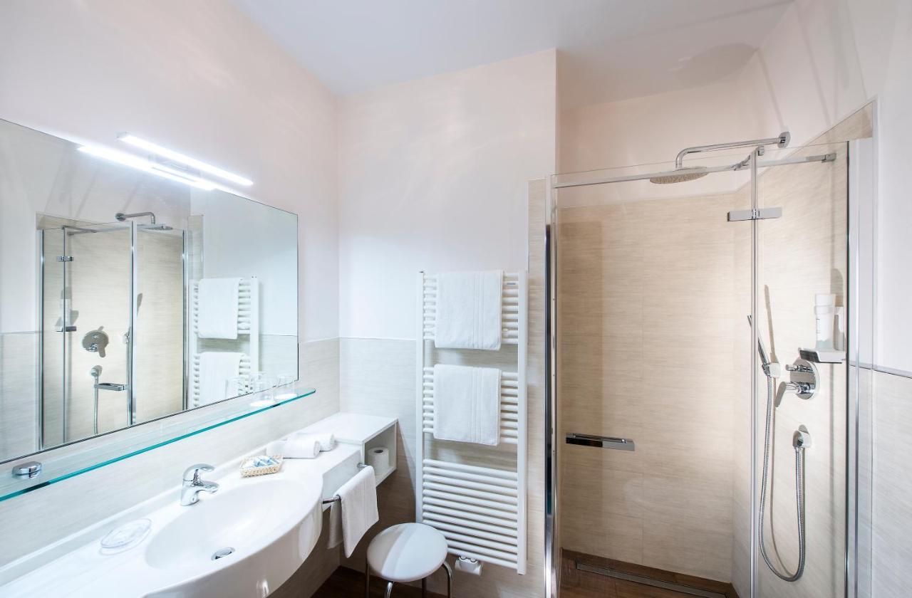 Hotel Tiffany Мерано Экстерьер фото